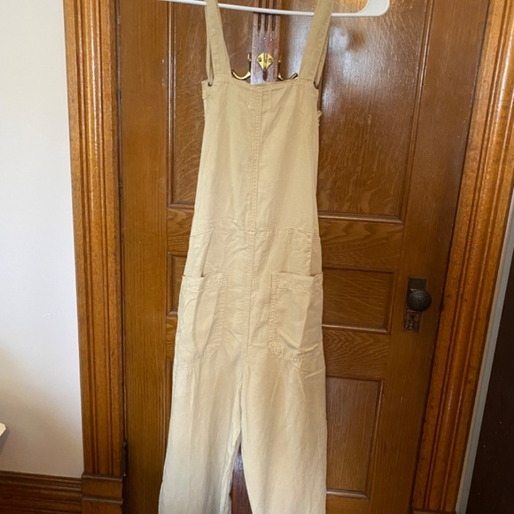 Urban Outfitters overalls - Picture 2 of 3